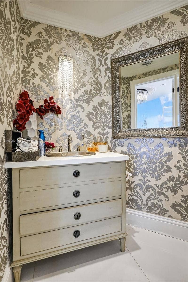 1000 Island Boulevard, #PH9, Aventura, FL 33160 Photo 33