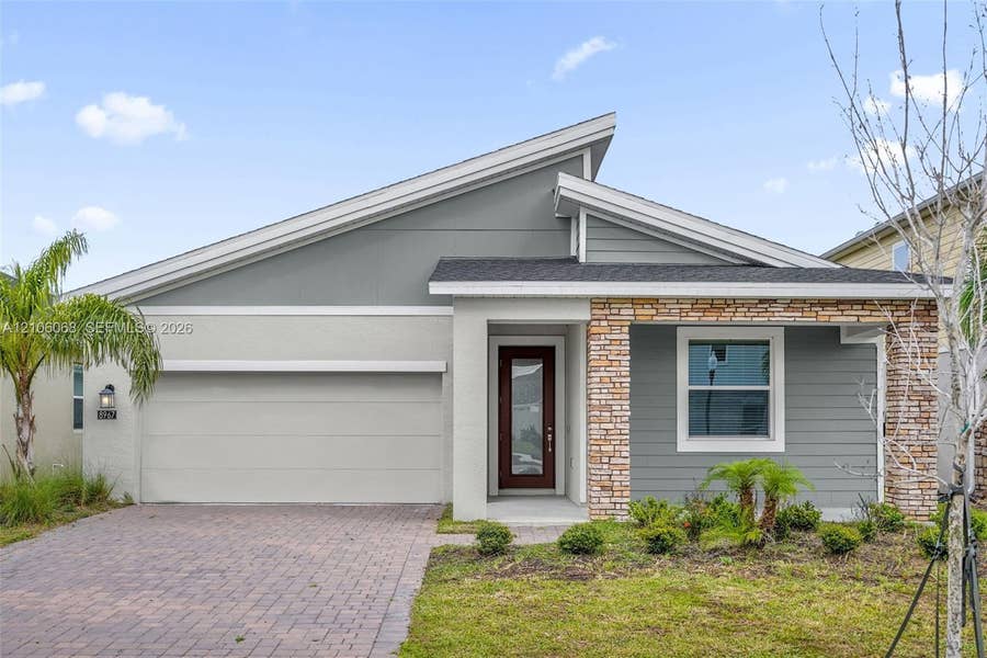 Property photo for 8967 Chipping Square Lane, Davenport, FL