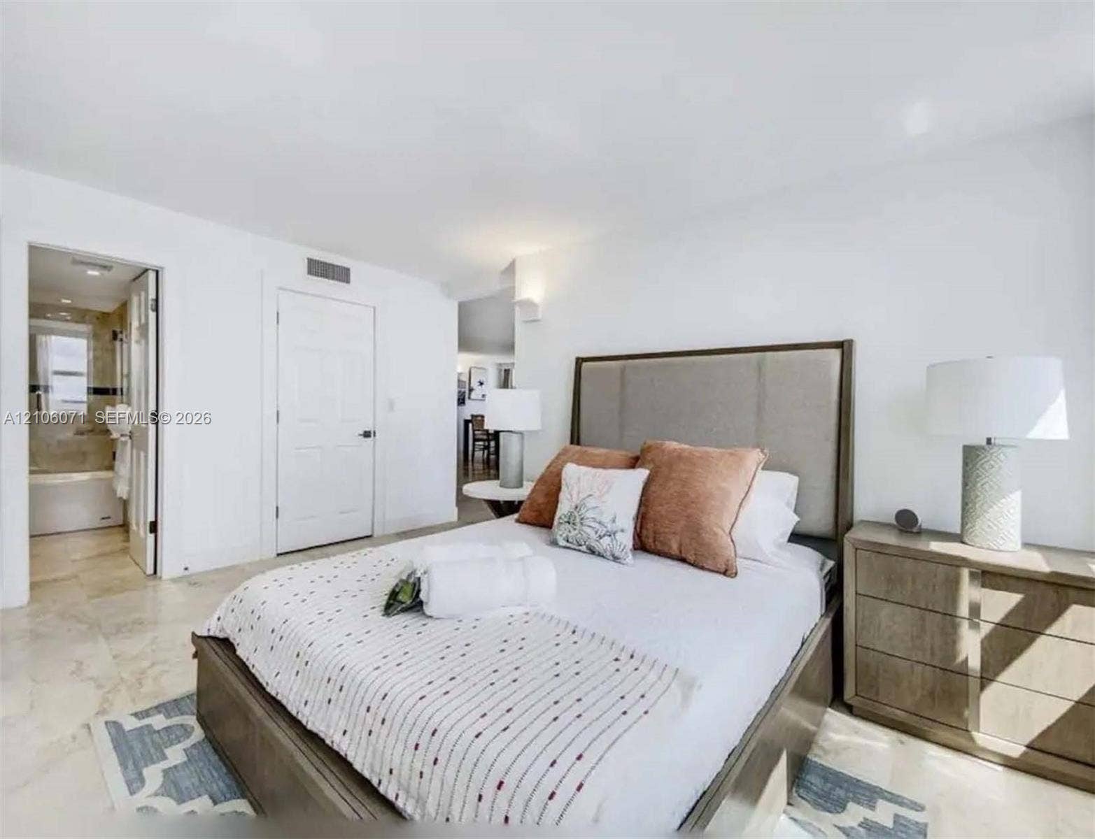 209 N Fort Lauderdale Beach Boulevard, #5B, Fort Lauderdale, Fort Lauderdale, FL 33304 Photo 14