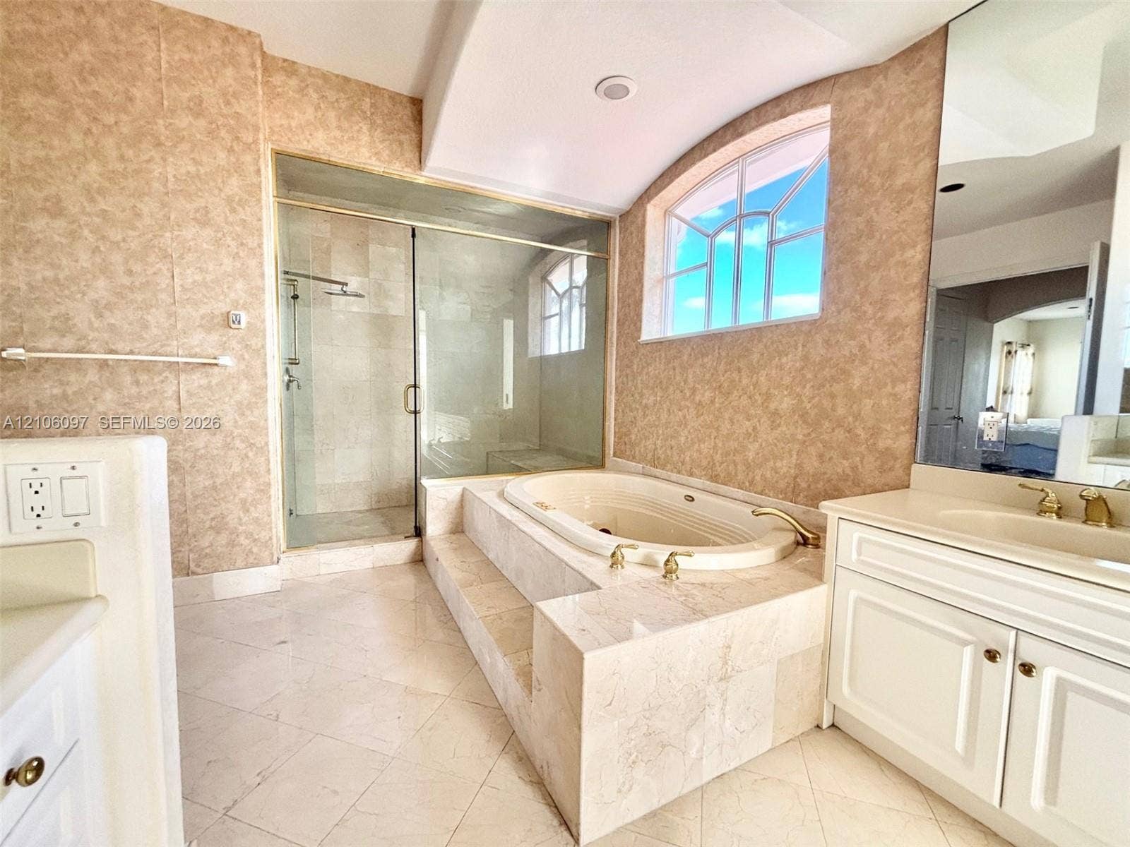 1141 Waterside Lane, Hollywood, FL 33019 Photo 45