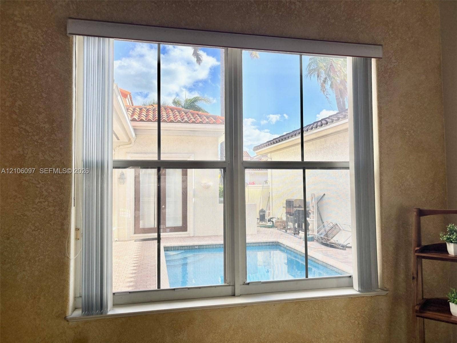 1141 Waterside Lane, Hollywood, FL 33019 guest bedroom view