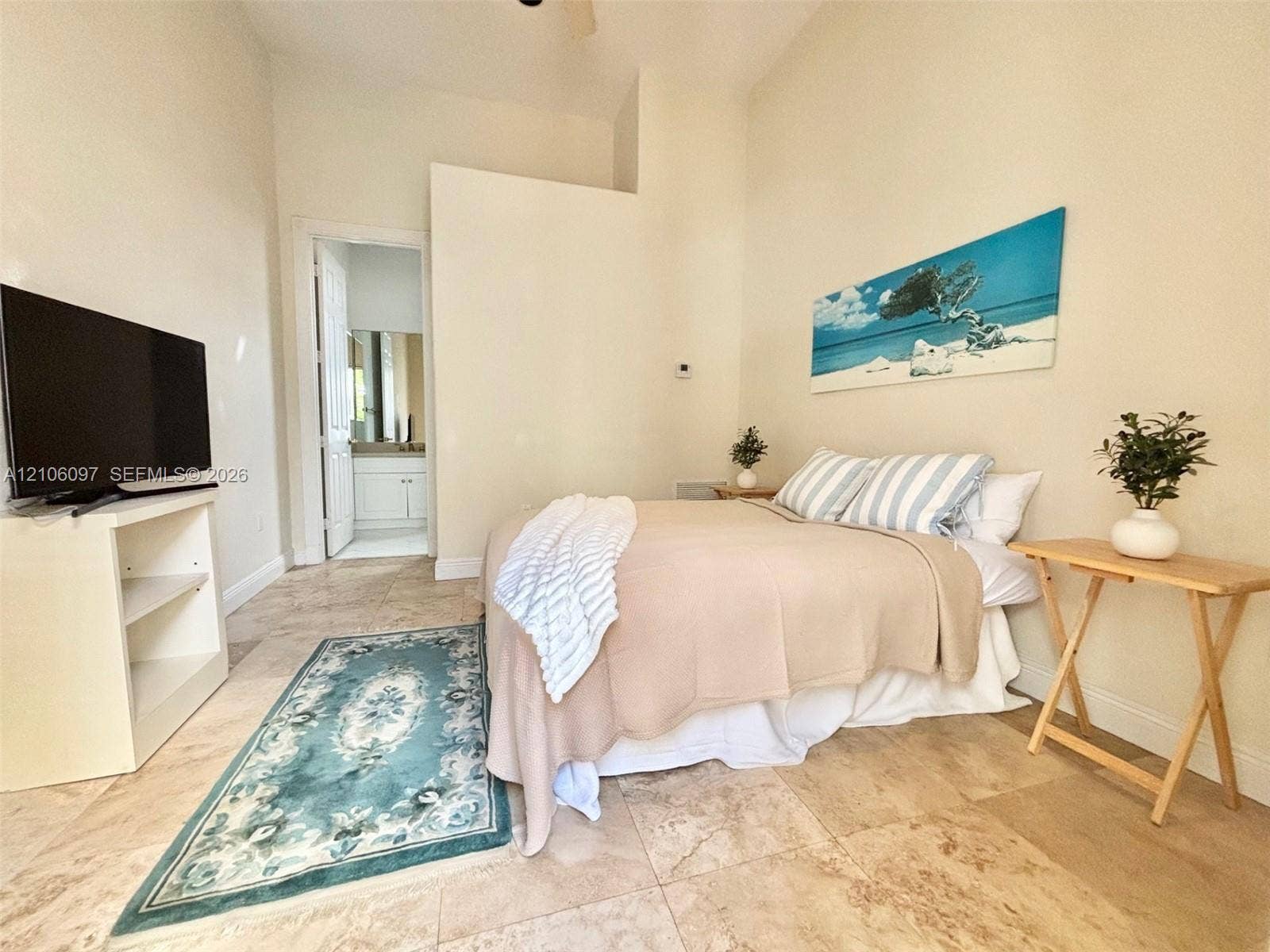 1141 Waterside Lane, Hollywood, FL 33019 Guest bedroom/separate guest house
