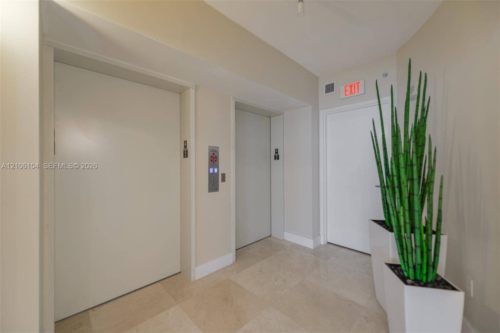 3101 S Ocean Drive, #404, Hollywood, FL 33019 Photo 2