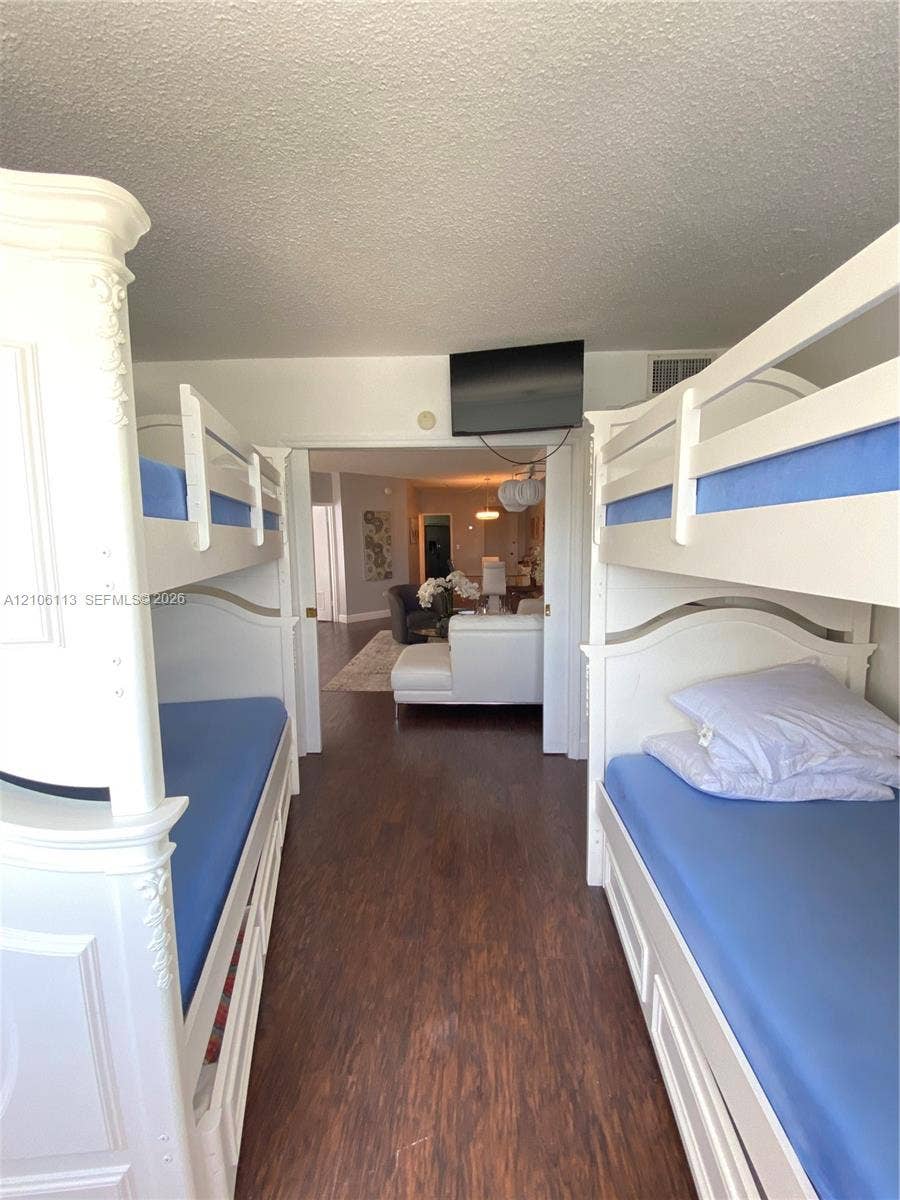 905 Brickell Bay Drive, #327, Miami, Miami, FL 33131 Photo 22