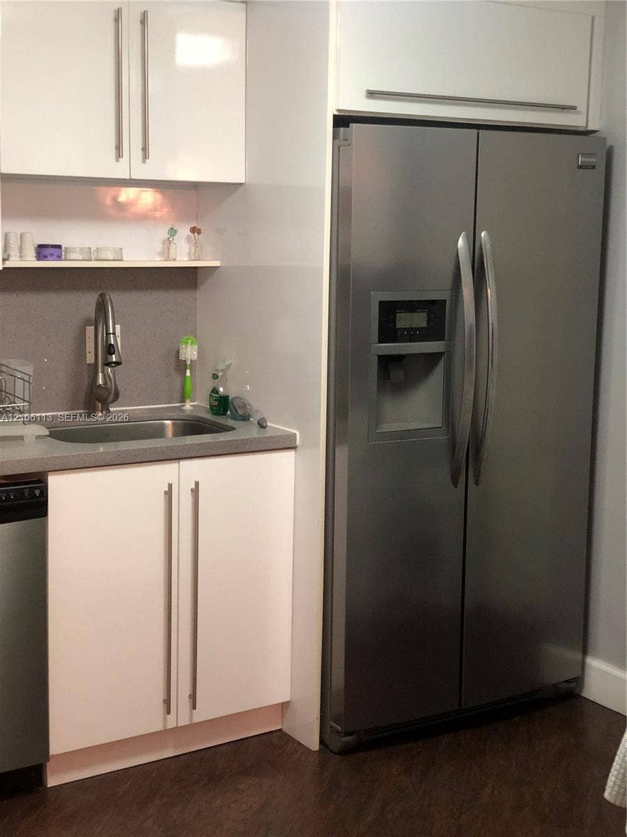 905 Brickell Bay Drive, #327, Miami, Miami, FL 33131 Photo 26