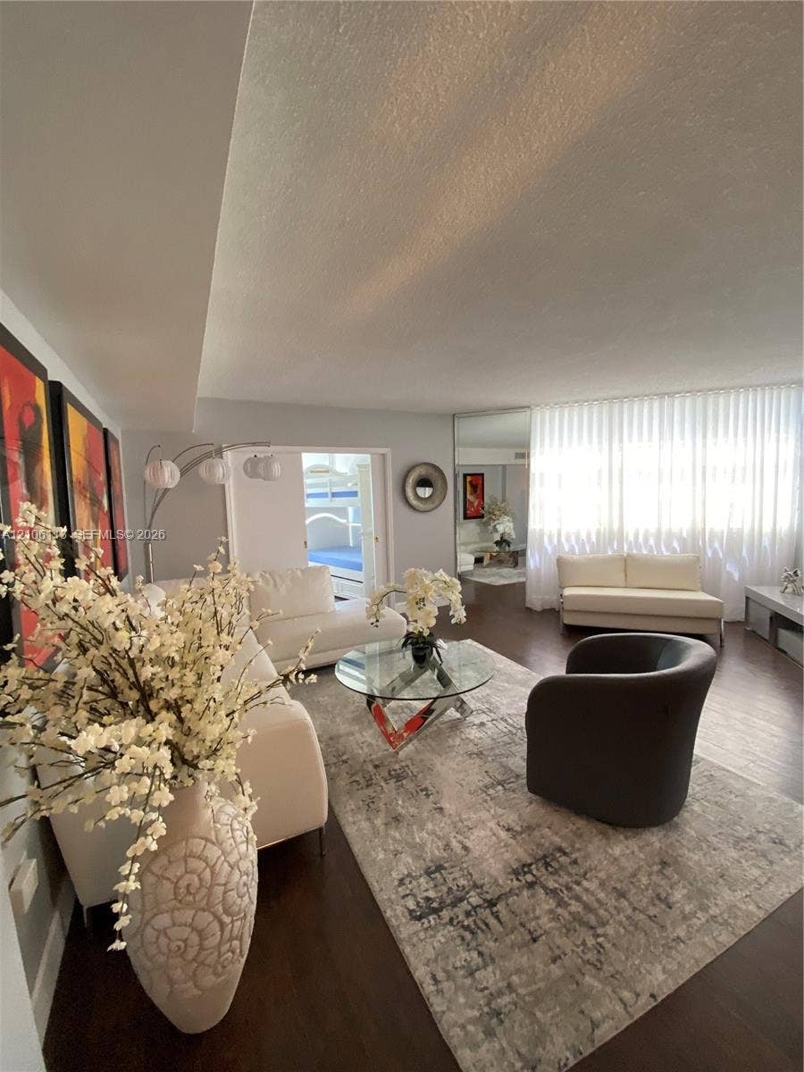 905 Brickell Bay Drive, #327, Miami, Miami, FL 33131 Photo 7