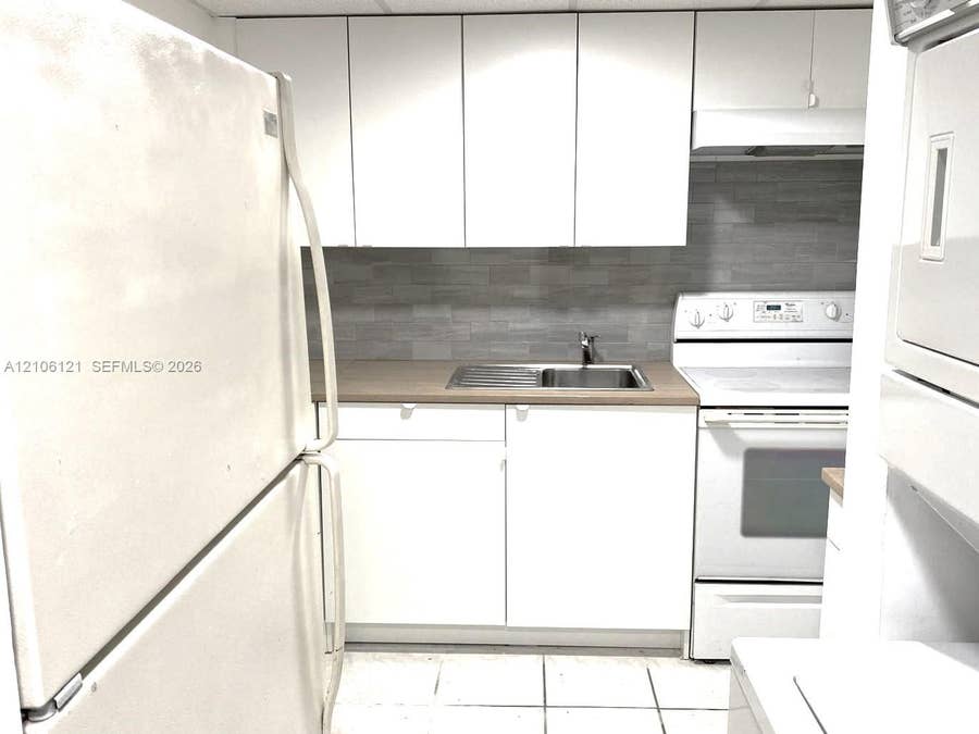 Property photo for 10000 NW 80 Court, #2225, Hialeah Gardens, FL