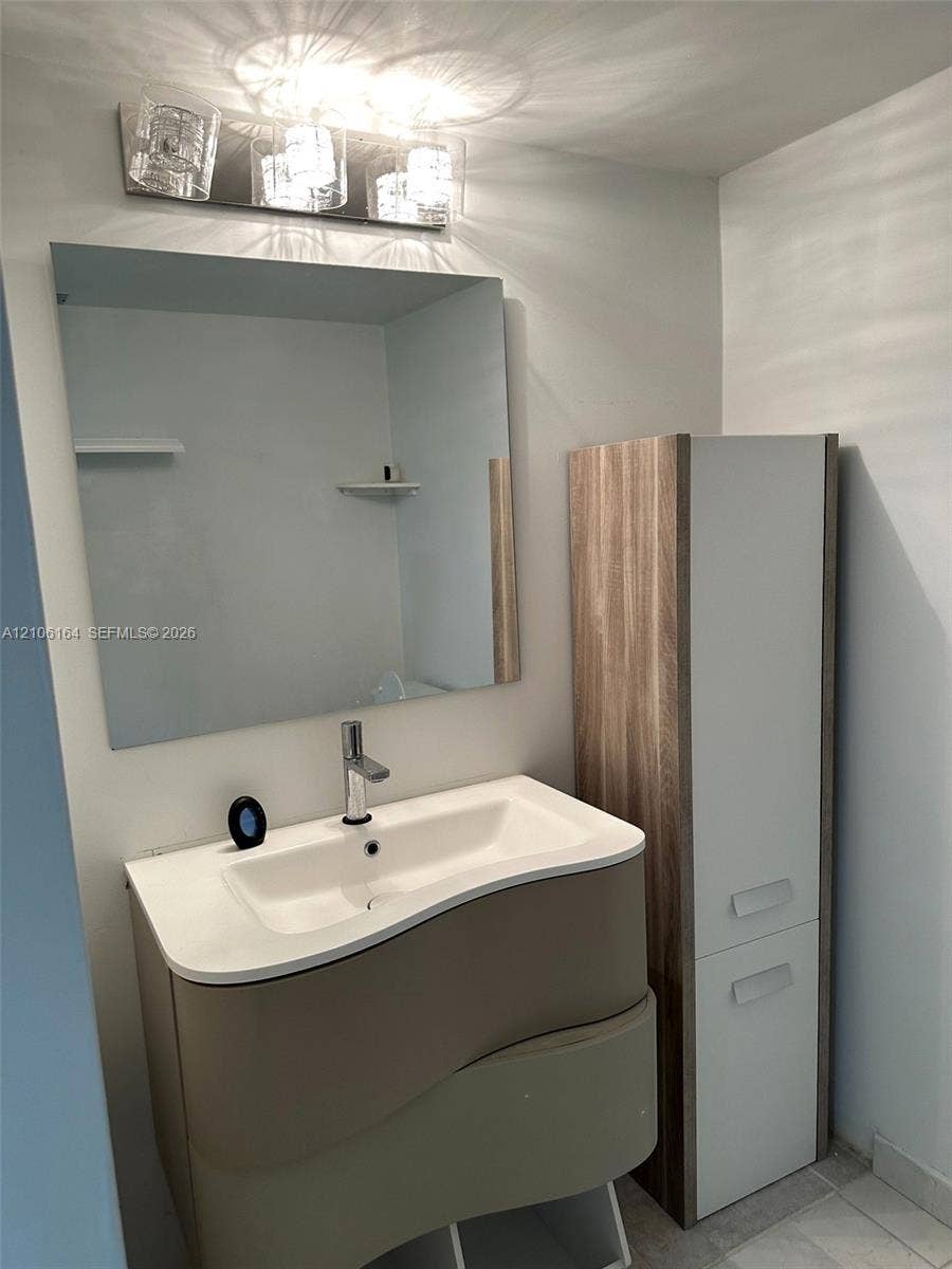600 Three Islands Boulevard, #1113, Hallandale Beach, FL 33009 Photo 12