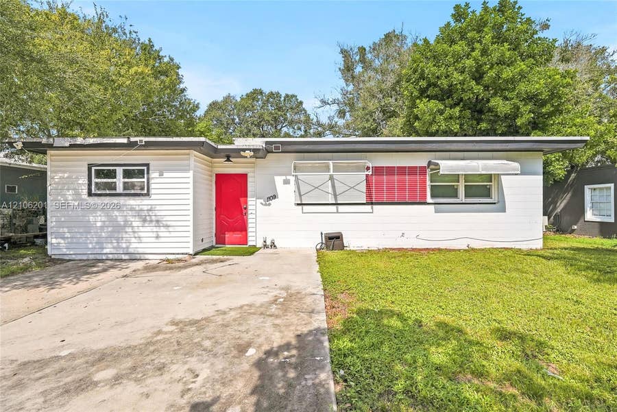 Property photo for 1109 S 7th Street, Fort Pierce, FL