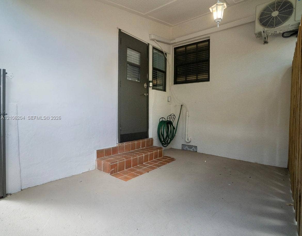 2121 SW 13th Avenue, #Studio, Miami, Miami, FL 33145 Photo 2