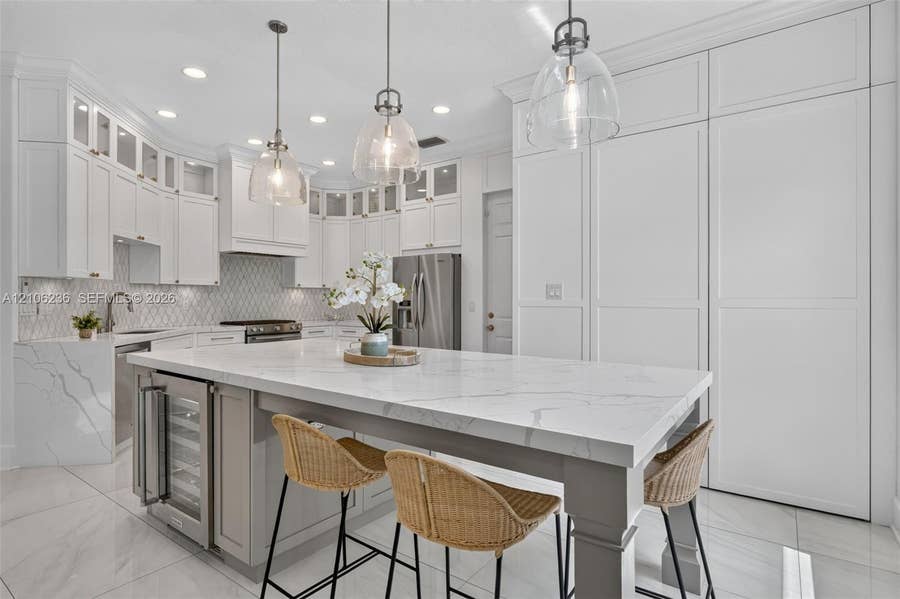 Property photo for 14940 NW 89th Avenue, Miami Lakes, FL