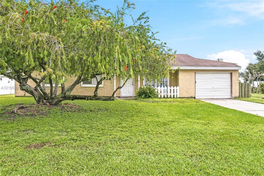 Property photo for 2017 SE Ancora Court, Port St Lucie, FL