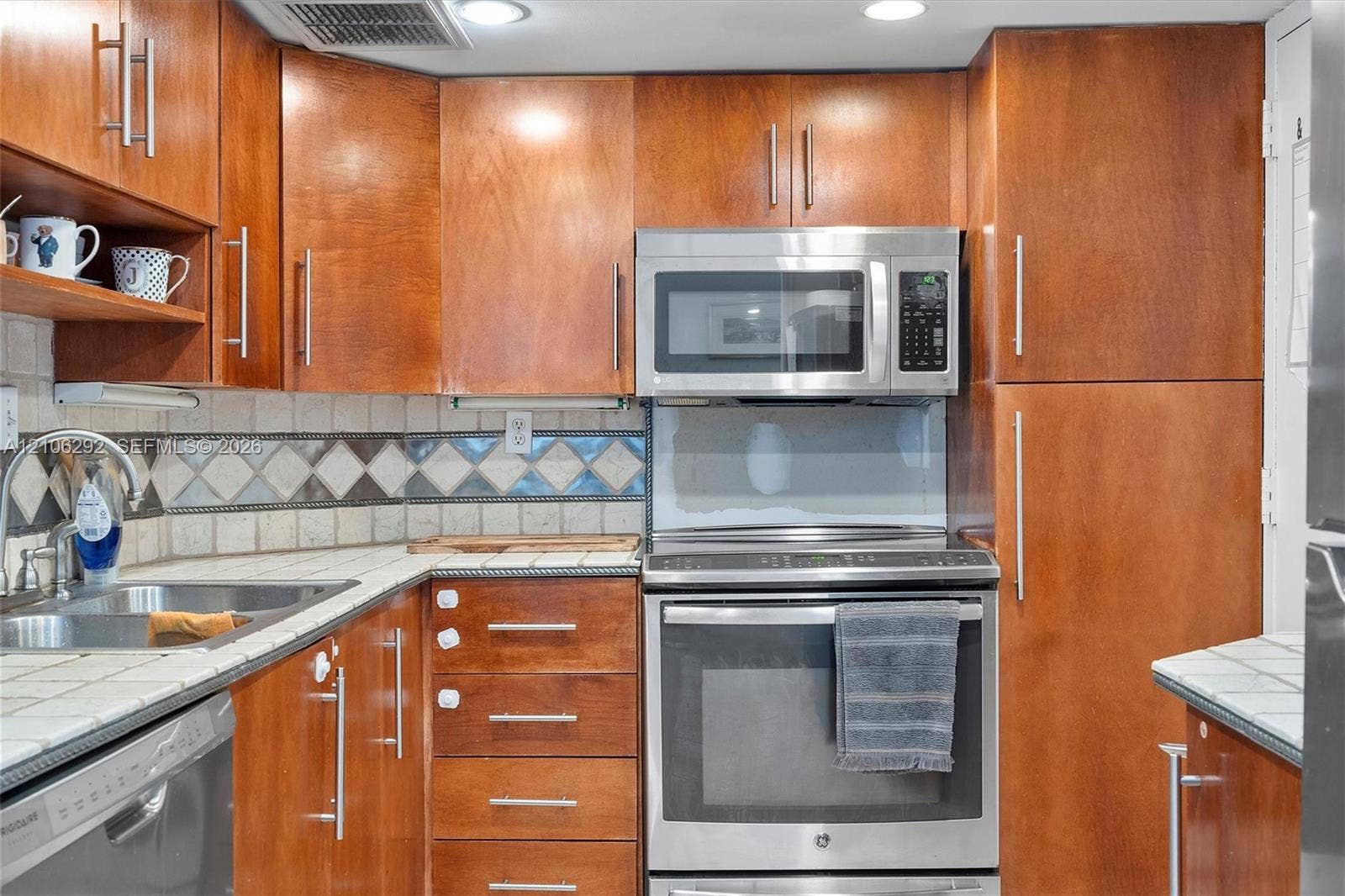 300 Bayview Drive, #1503, Sunny Isles Beach, FL 33160 Photo 15