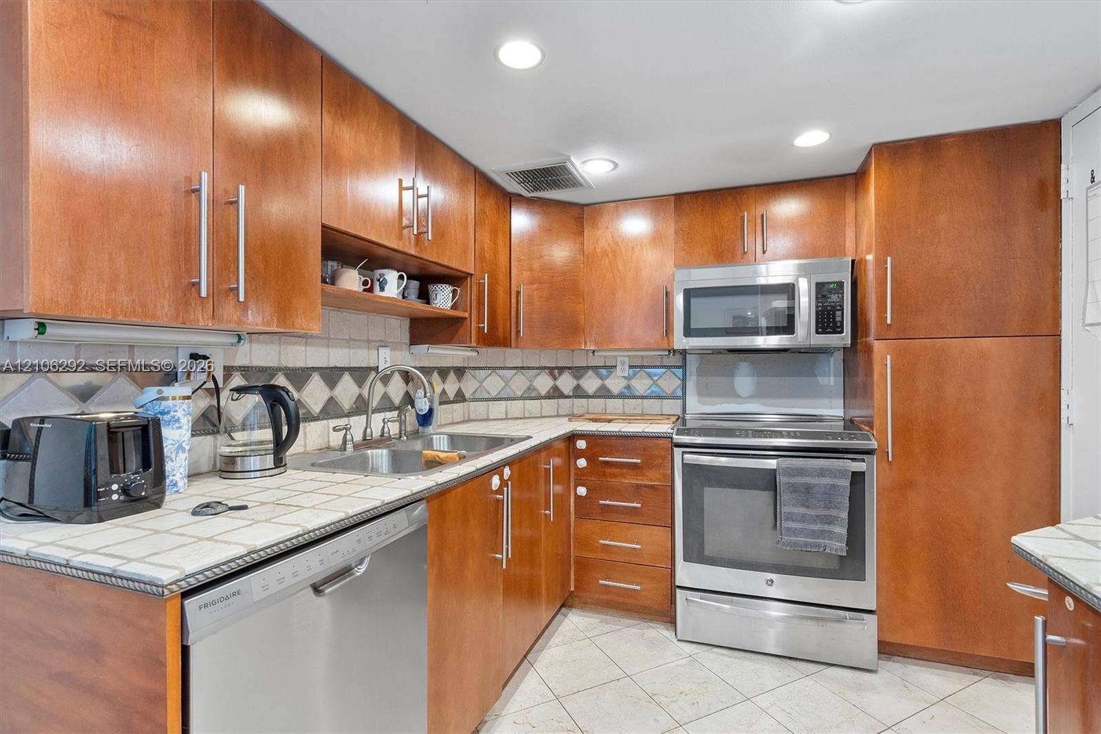 300 Bayview Drive, #1503, Sunny Isles Beach, FL 33160 Photo 16