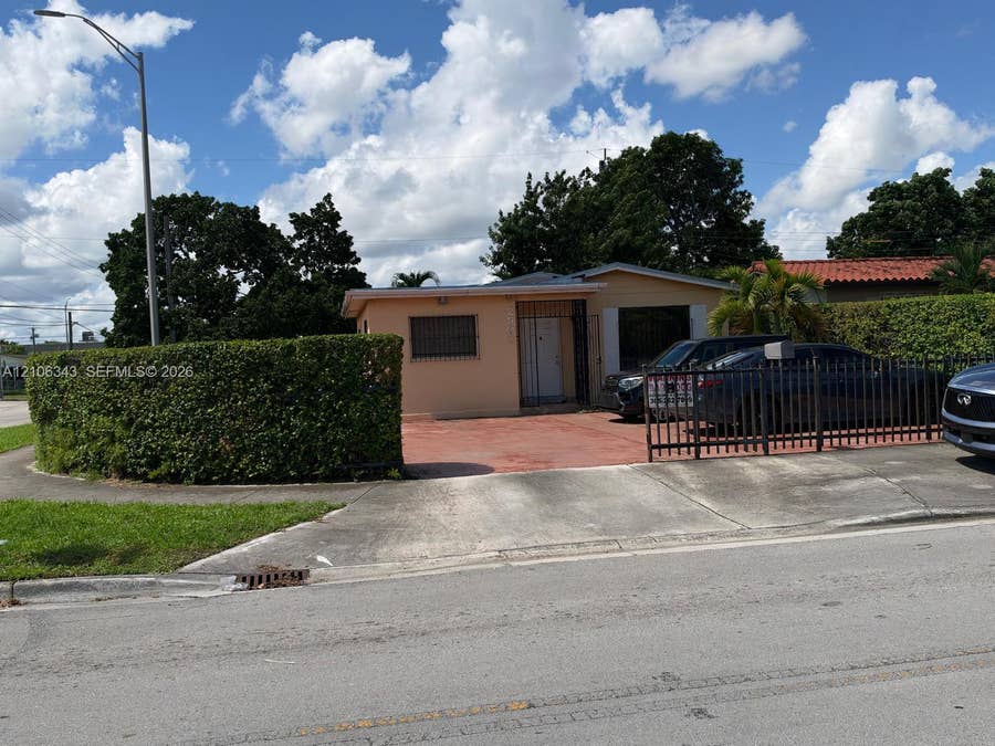 Property photo for 2500 W 8th Lane, Hialeah, FL