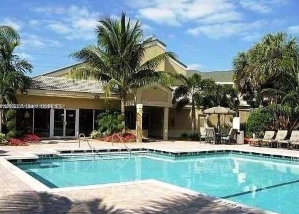 5720 Rock Island Road, #385, Tamarac, FL 33319 Photo 2