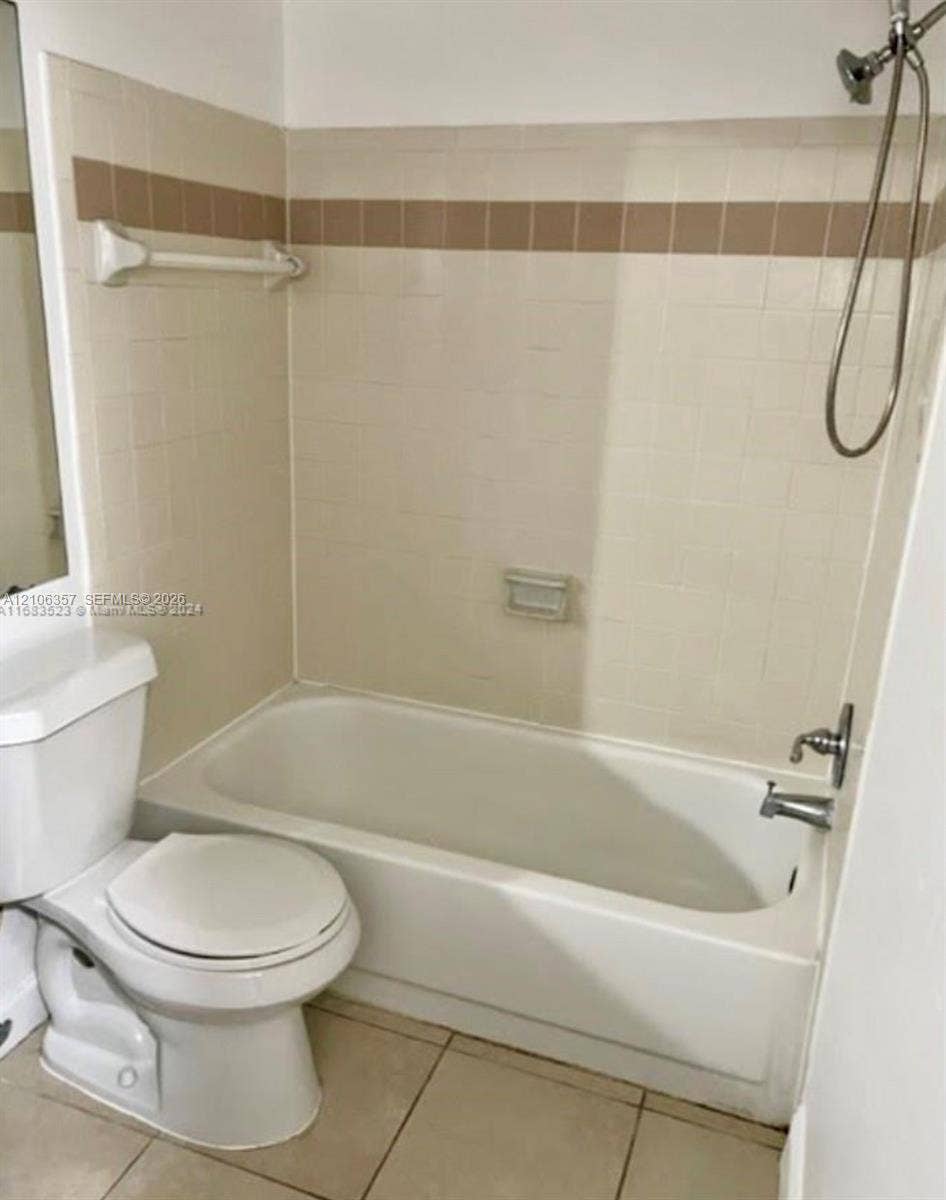 5720 Rock Island Road, #385, Tamarac, FL 33319 Photo 6