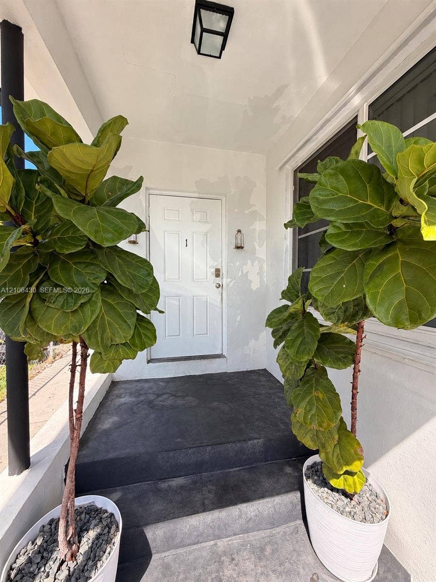 903 80th Street, Miami Beach, FL 33141 Unit 1