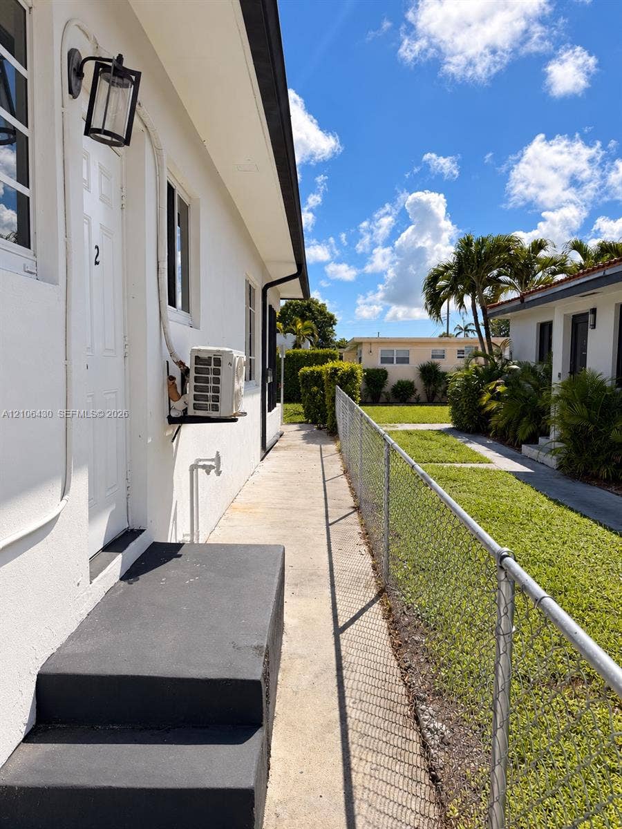 903 80th Street, Miami Beach, FL 33141 Unit 2