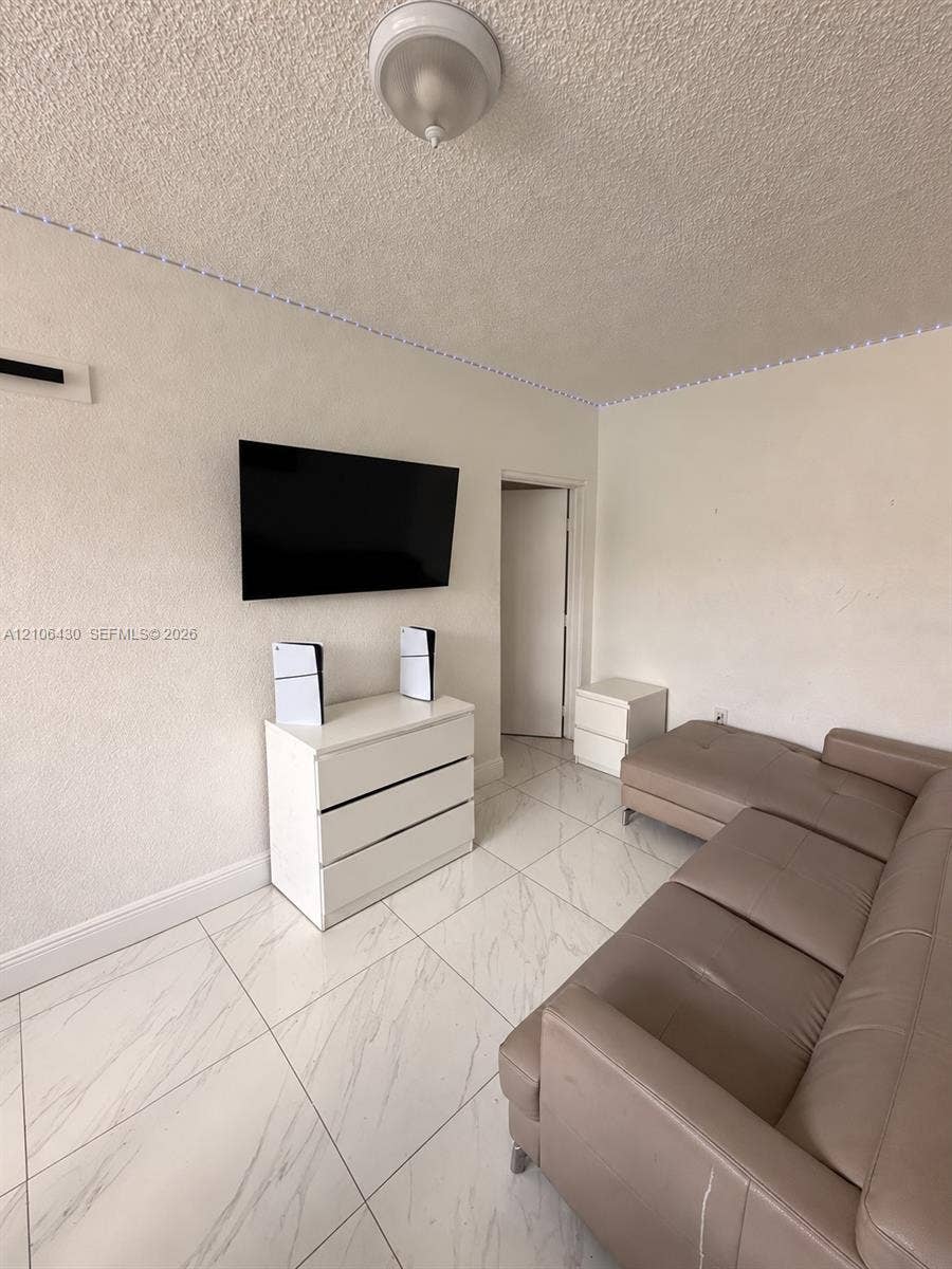 903 80th Street, Miami Beach, FL 33141 Unit 2