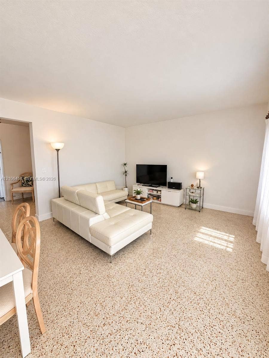 735 83rd Street, Miami Beach, FL 33141 Unit 4