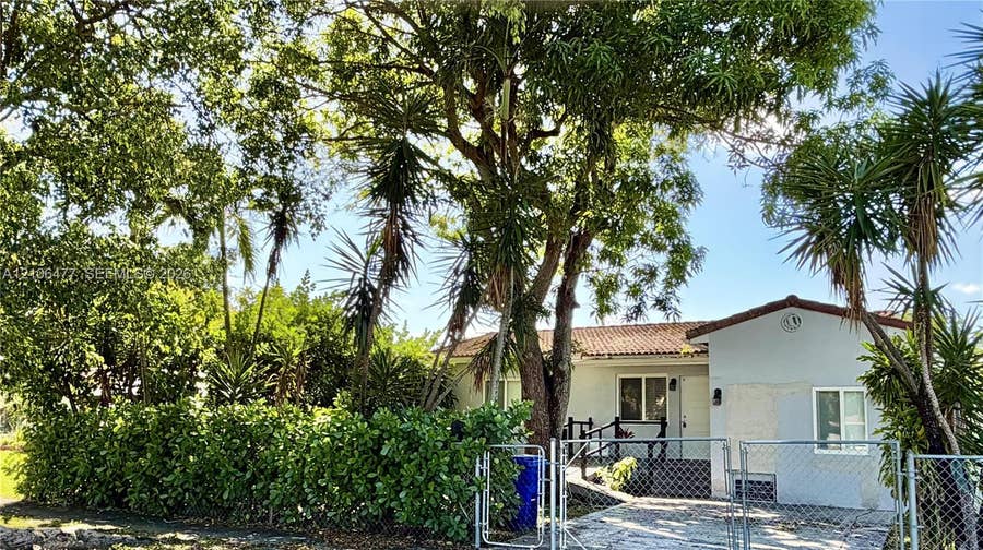 Property photo for 17160 NE 21st Avenue, North Miami Beach, FL