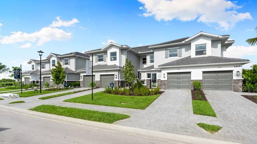 Property photo for 15349 Giardino Drive, #101, Naples, FL