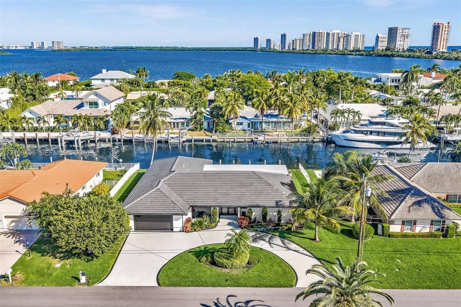 Property photo for 1170 Fairview Lane, Singer Island, FL