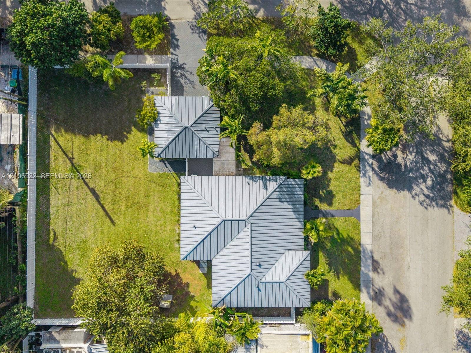 312 NE 90th Street, El Portal, FL 33138 Photo 4
