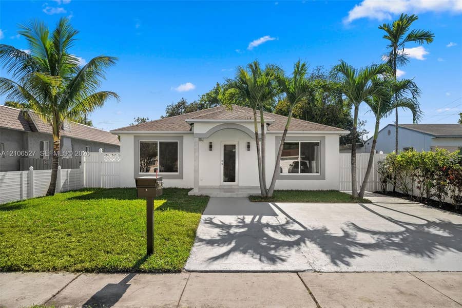 Property photo for 253 SW 4th Street, #1, Dania Beach, FL