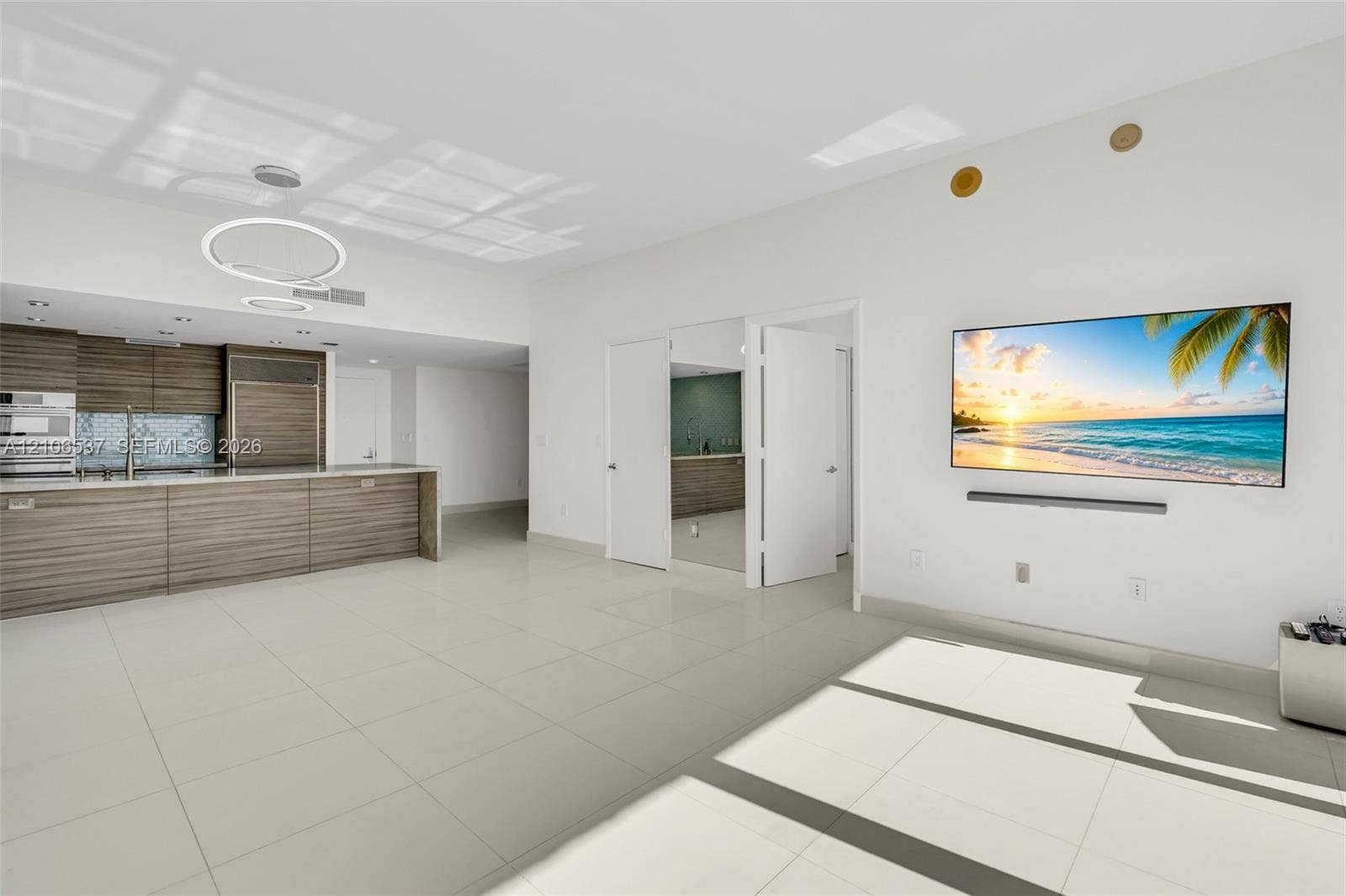 465 Brickell Avenue, #5203, Miami, FL 33131 Photo 19
