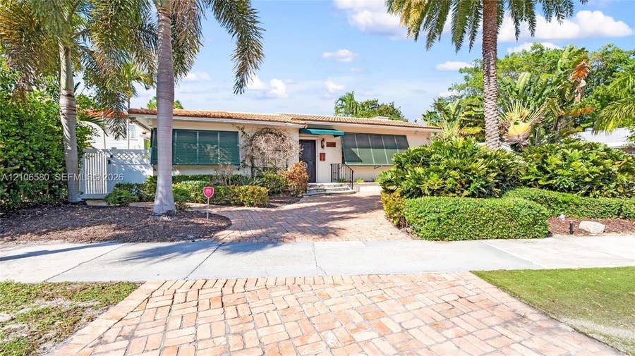 Property photo for 623 NE 17th Way, Fort Lauderdale, FL