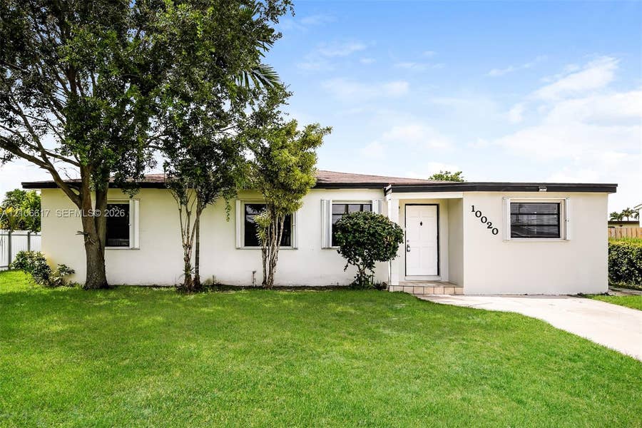 Property photo for 10020 SW 37th Street, Miami, FL