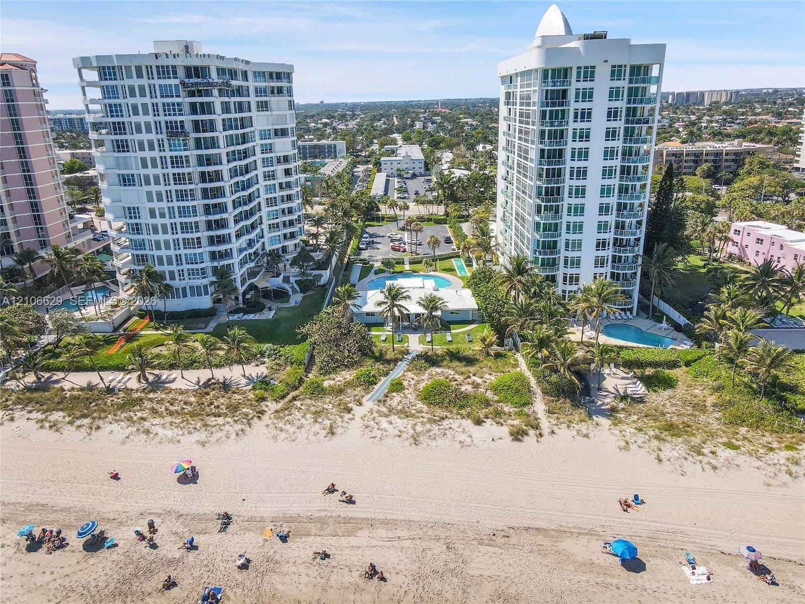 1431 S Ocean Boulevard, Lauderdale By The Sea, FL 33062 Club house & heated pool