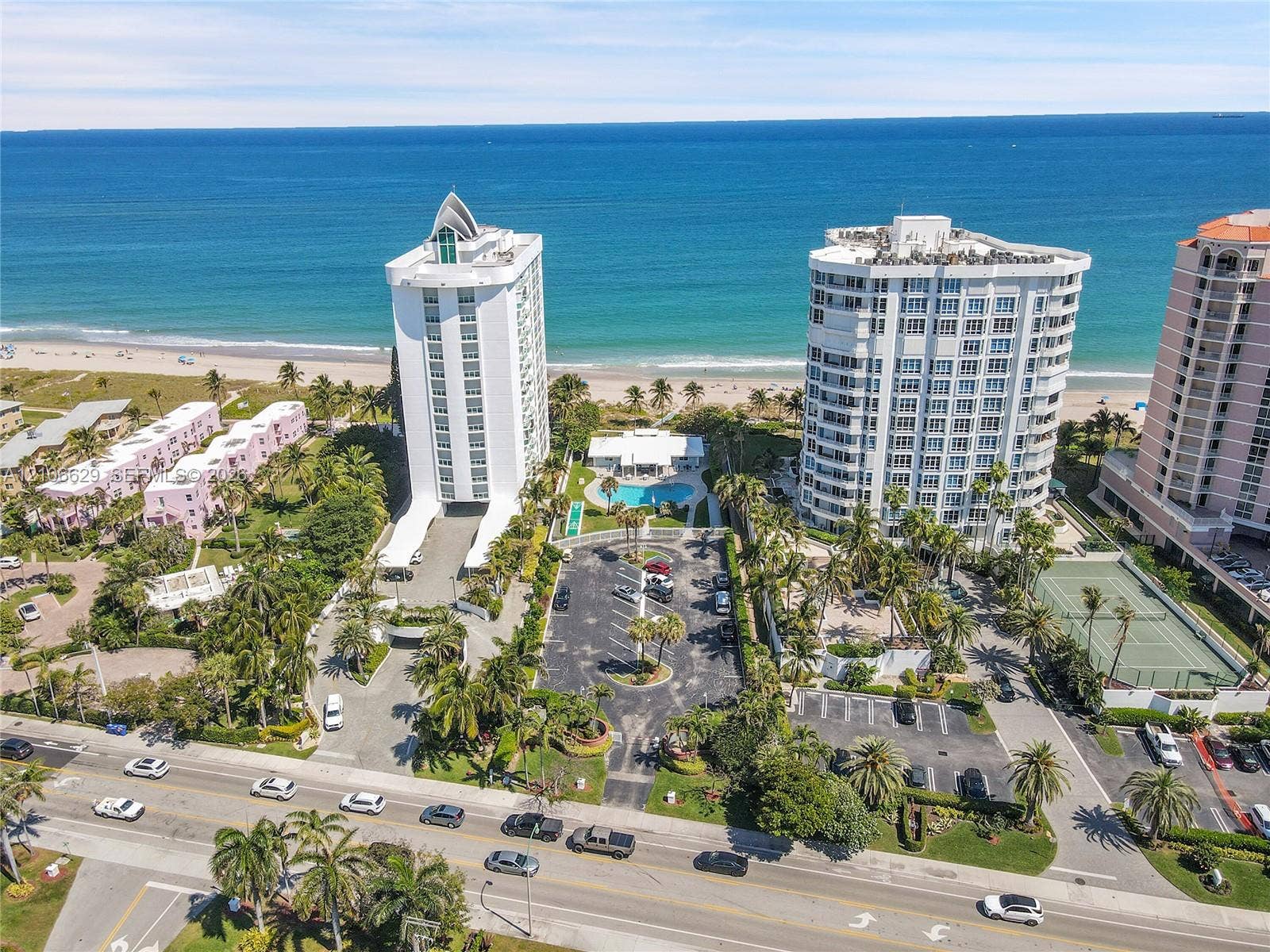 1431 S Ocean Boulevard, Lauderdale By The Sea, FL 33062 Club house & heated pool