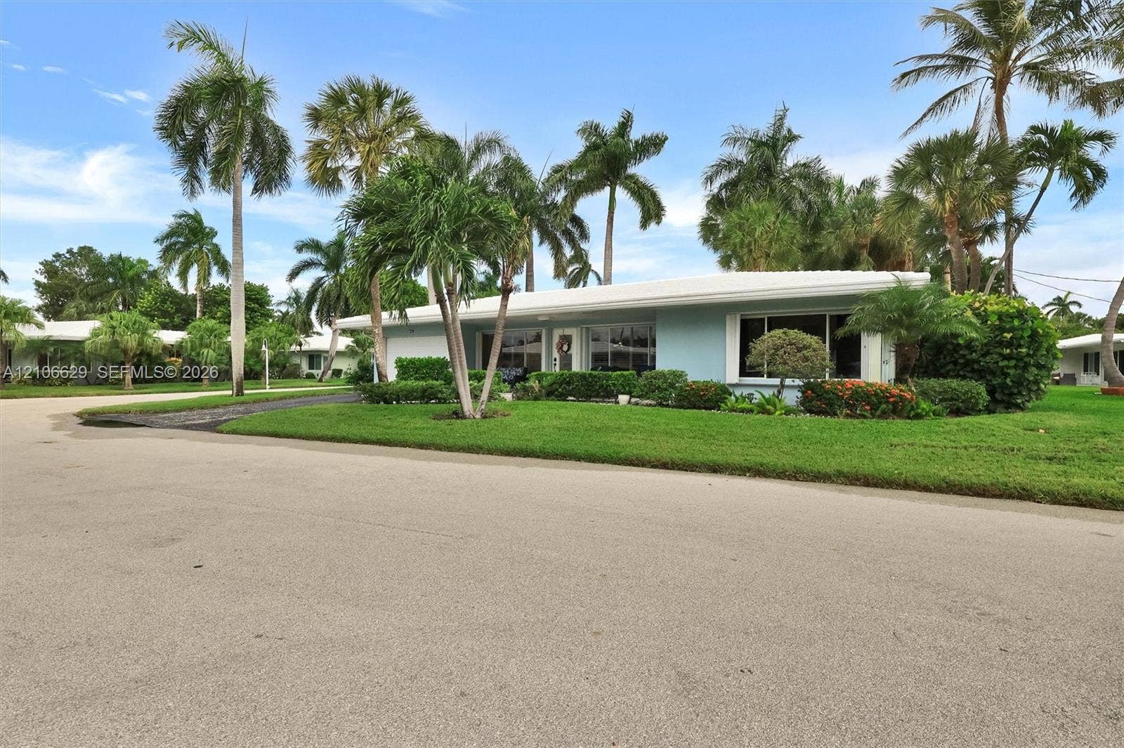 1431 S Ocean Boulevard, Lauderdale By The Sea, FL 33062 Corner lot!