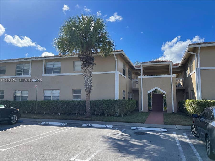 Property photo for 1032 Twin Lakes Drive, #21-G, Coral Springs, FL