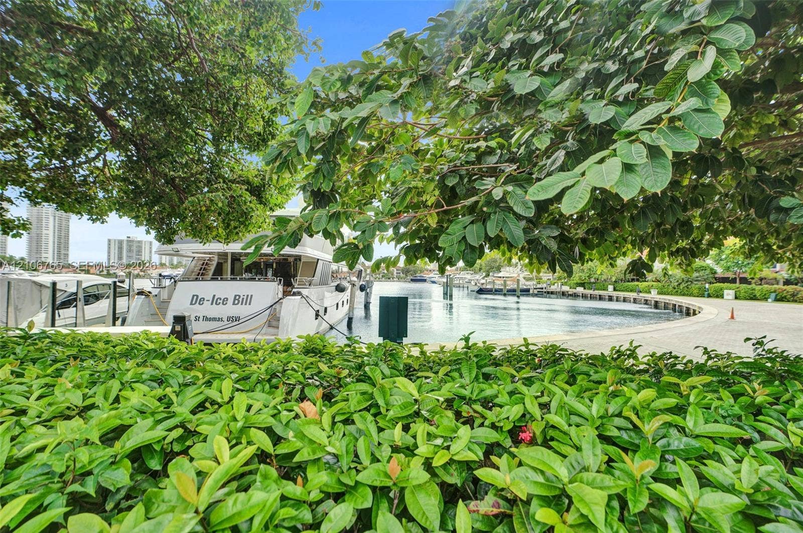 3598 Yacht Club Drive, #901, Aventura, FL 33180 Photo 53