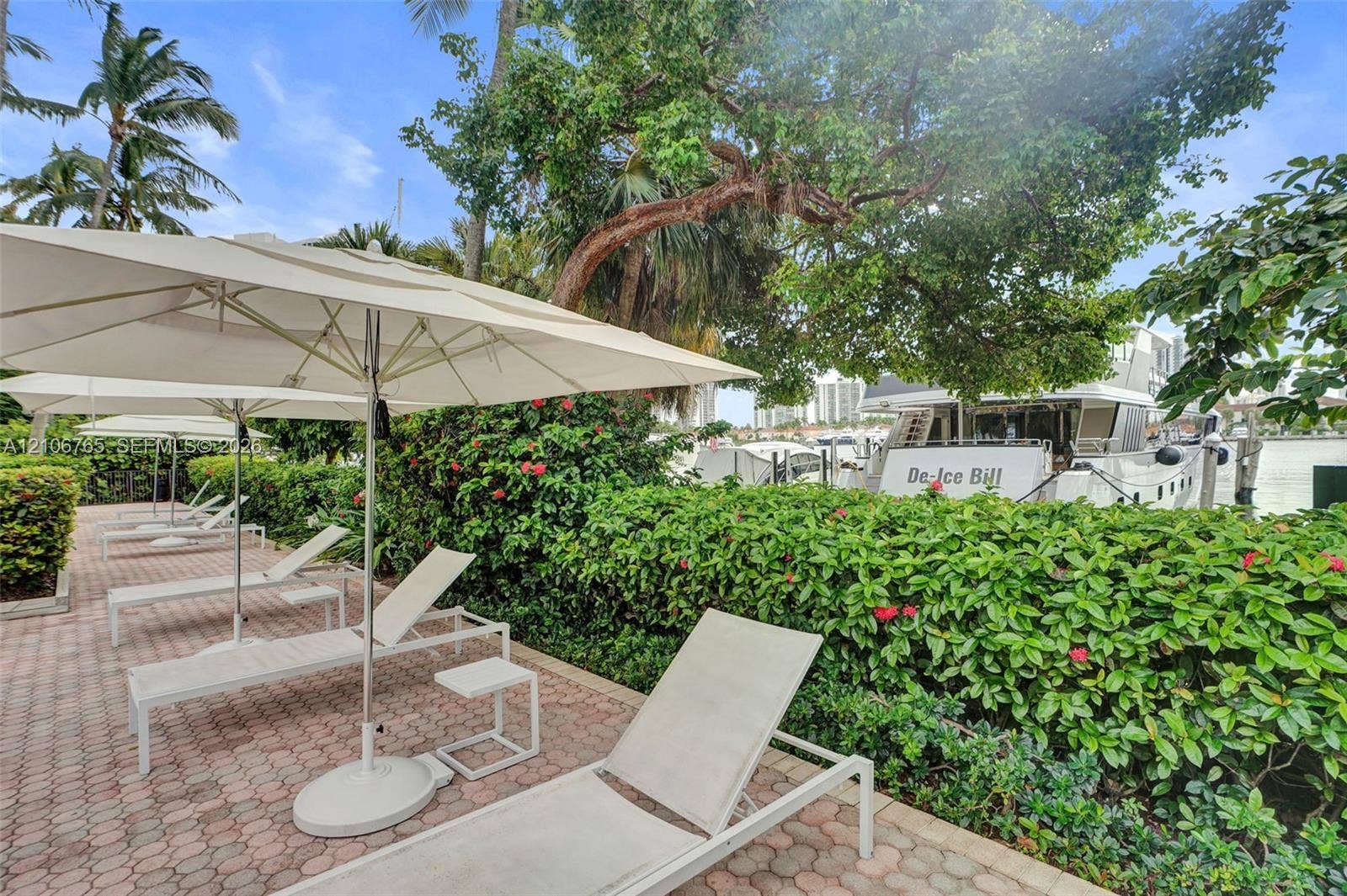 3598 Yacht Club Drive, #901, Aventura, FL 33180 Pool facing the marina of the Waterways.