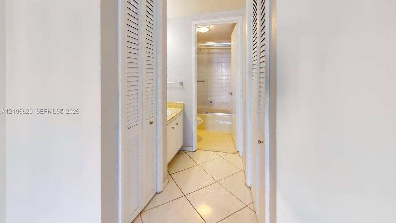 500 Three Islands Boulevard, #822, Hallandale Beach, Hallandale Beach, FL 33009 Photo 21