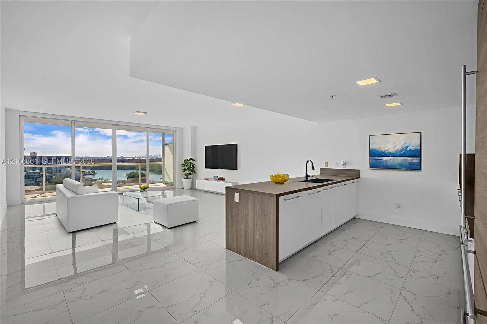 400 Sunny Isles Boulevard, #1519, Sunny Isles Beach, FL 33160 Virtual Staged