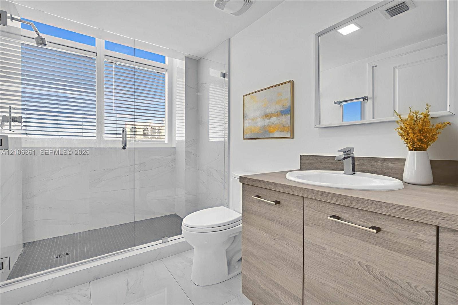 400 Sunny Isles Boulevard, #1519, Sunny Isles Beach, FL 33160 Second Bathroom