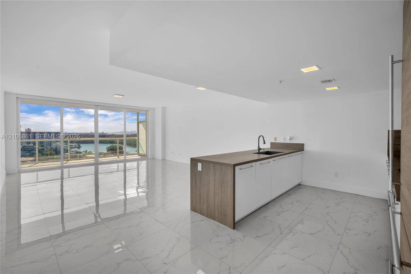 400 Sunny Isles Boulevard, #1519, Sunny Isles Beach, FL 33160 Photo 35