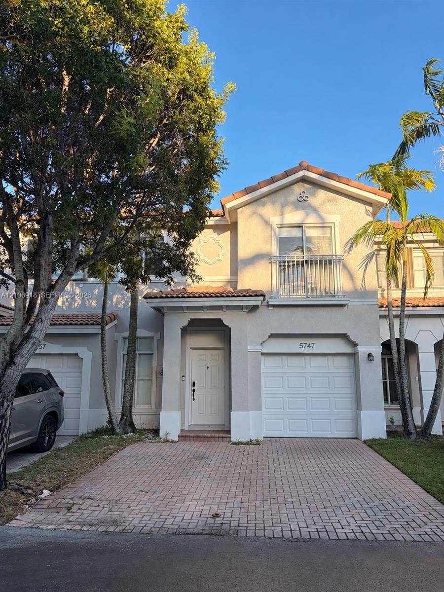 5747 NW 113th Avenue, Doral, FL 33178 Exterior