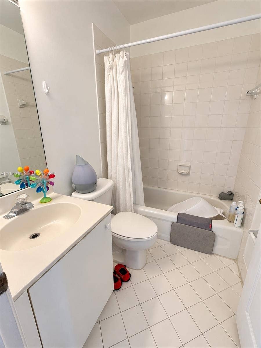 5747 NW 113th Avenue, Doral, FL 33178 Bath 2