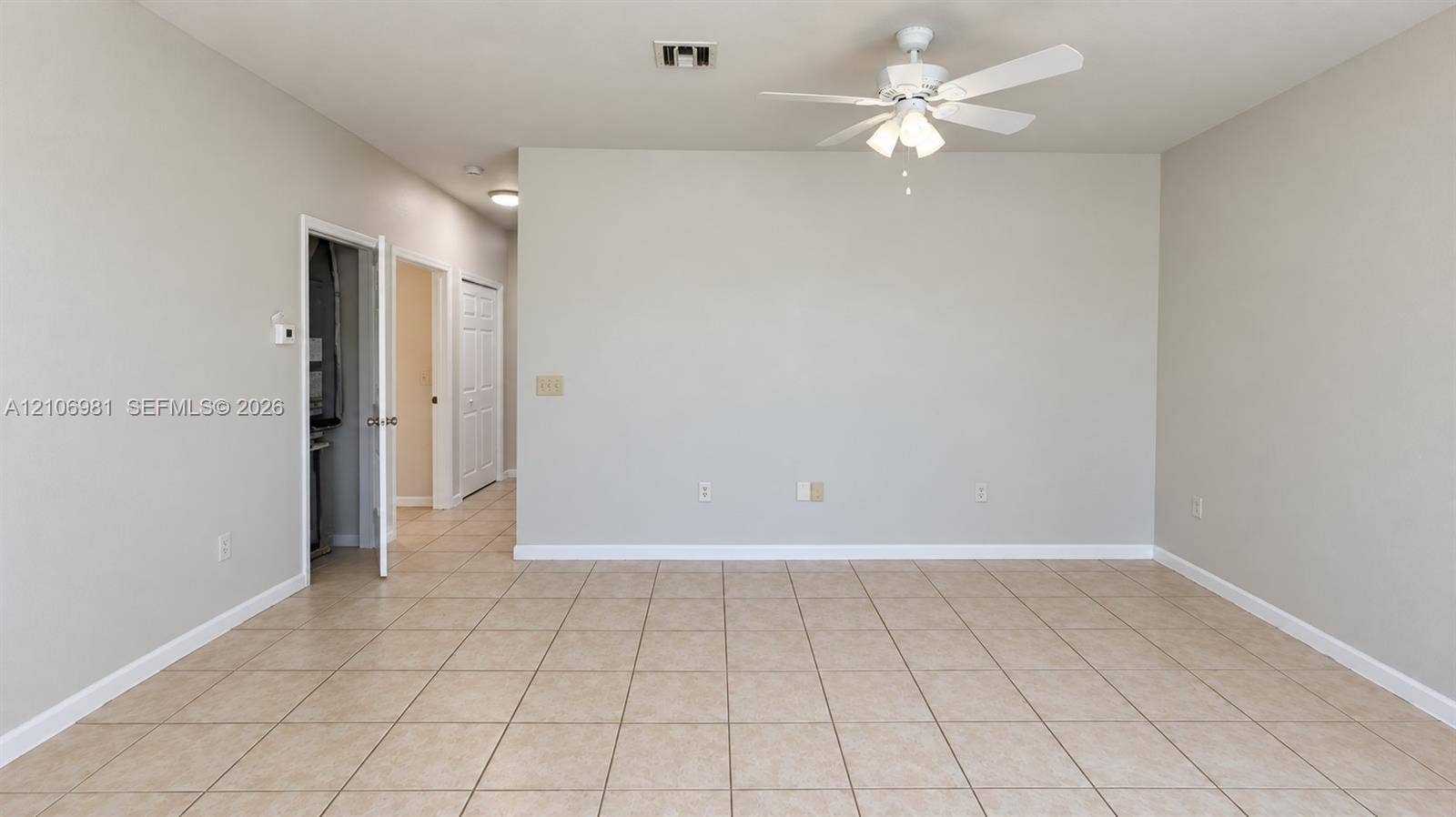 1295 N Railroad Avenue, Boynton Beach, FL 33435 Photo 2
