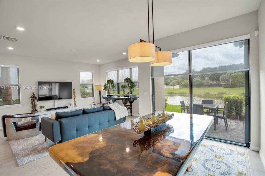Property photo for 2126 Appleton Circle S, Fort Lauderdale, FL
