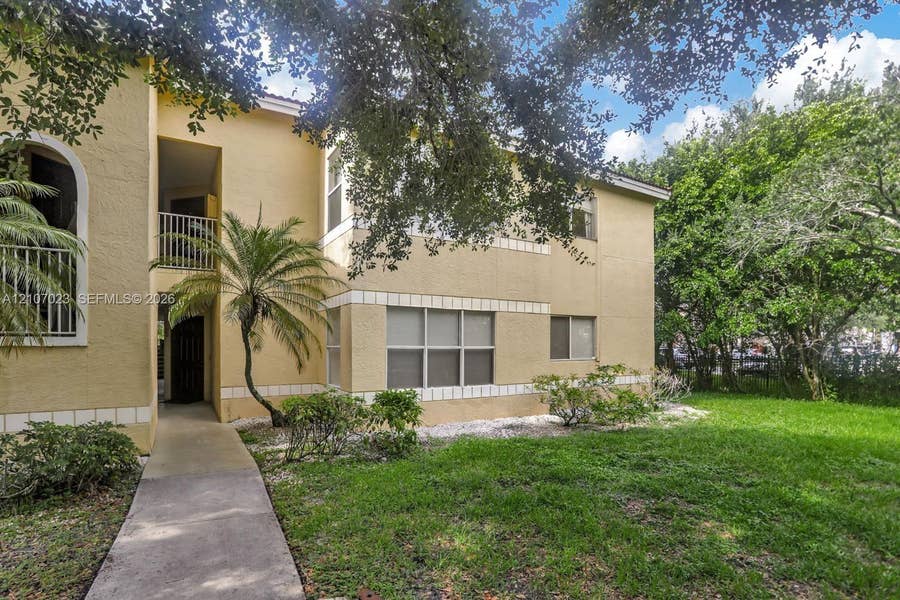 Property photo for 13090 Vista Isles Drive, #118, Sunrise, FL