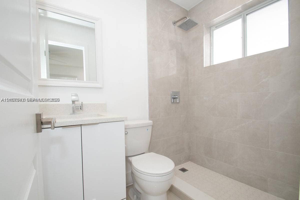 233-b NW 53rd Avenue, #1, Miami, Miami, FL 33126 Photo 5