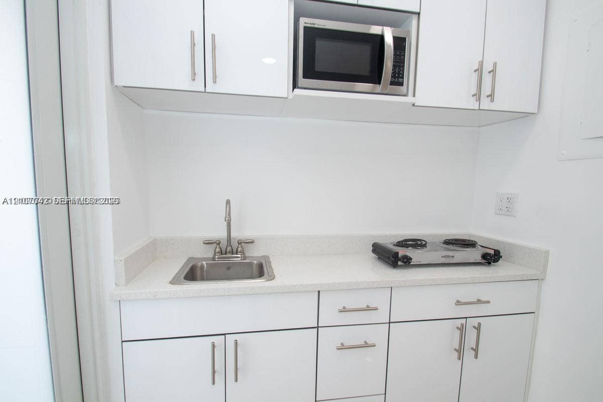 233-b NW 53rd Avenue, #1, Miami, Miami, FL 33126 Photo 4